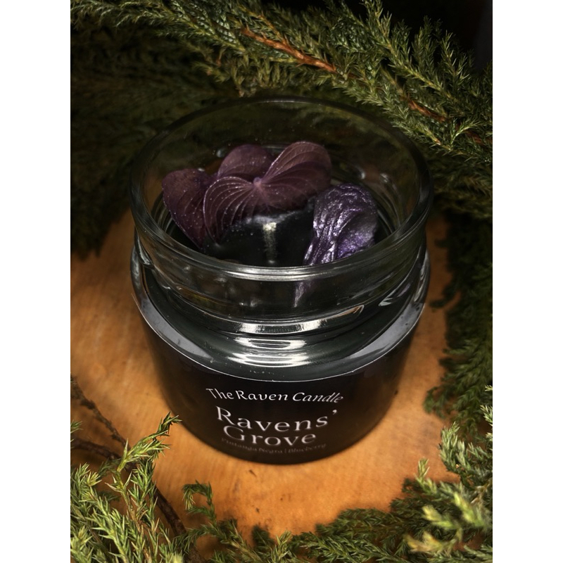 Vela Aromática De Pitanga Negra E Blueberry Halloween Ravens Grove