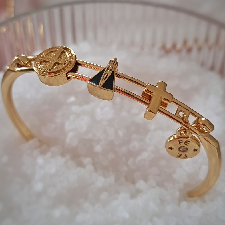 BRACELETE PROTEÇÃO - BANHADO E COM METAL ANTI-ALÉRGICO em Oferta na Shopee