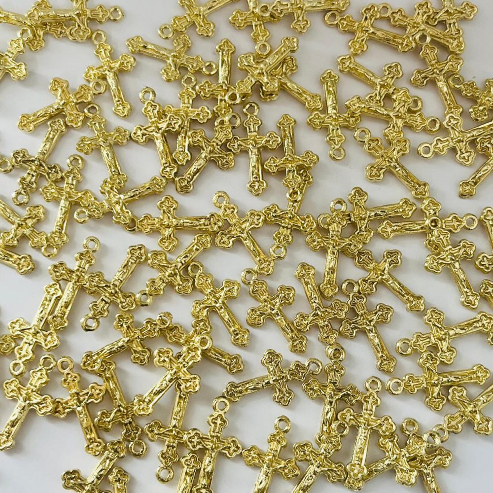 100 Pingente Cruz Dupla face 2cm em Metal Dourada - Pingente Cruz para Terço de pulso artesanato e lembranças