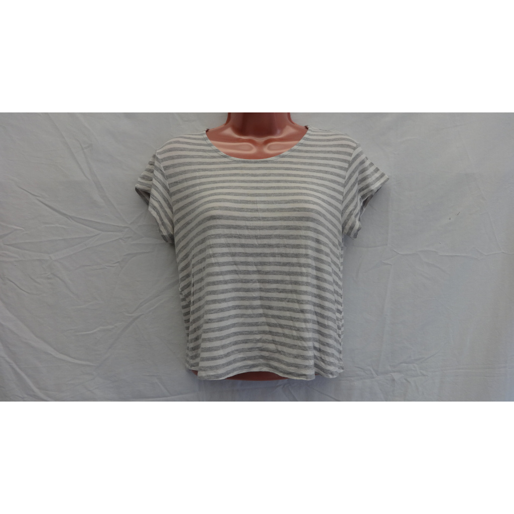 Blusa Básica - Listras - Cotton On - Viscose 96% - Elastano 4% - Cinza e Branca - Tam. S - Feminino made in china