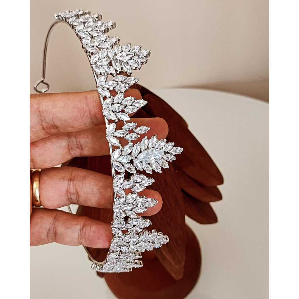 Tiara Porta Coque Coroa Zircônia Prata Fina Prateado Para Penteado Noiva Casamento Festa de 15 Anos Daminha