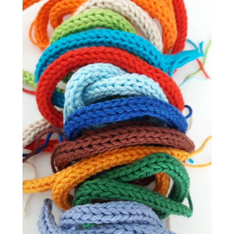 Cordão em tricotin. i-cord rabo de gato - Fio com linha Amigurumi 1 metro