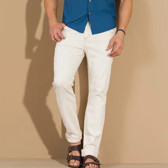 Calça Masculina Jeans Com Lycra Caimento Slim Confort Clara Botão Barra Reta Tradicional