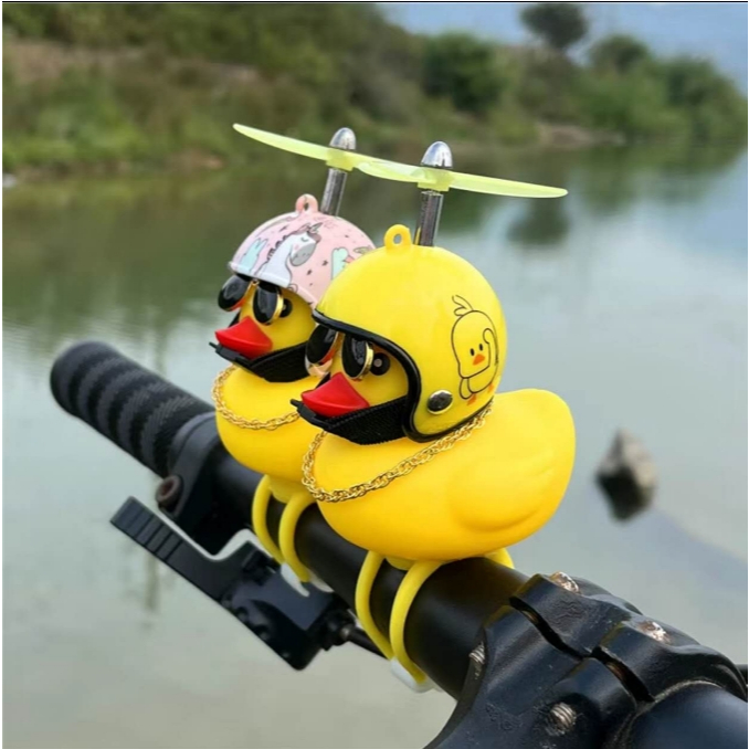 Pequeno Pato Amarelo Com Capacete Decoração De Carro De Rede De Bicicleta Elétrica