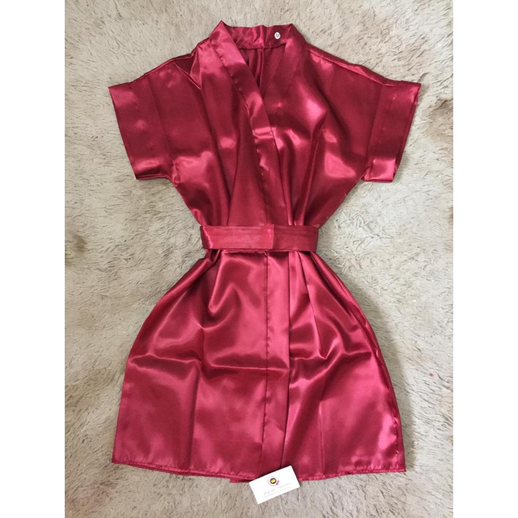 Queima de Estoque Robe Hobbye Robie Robem Roube de Cetim Liso Sem Bordado Só no tamanho P