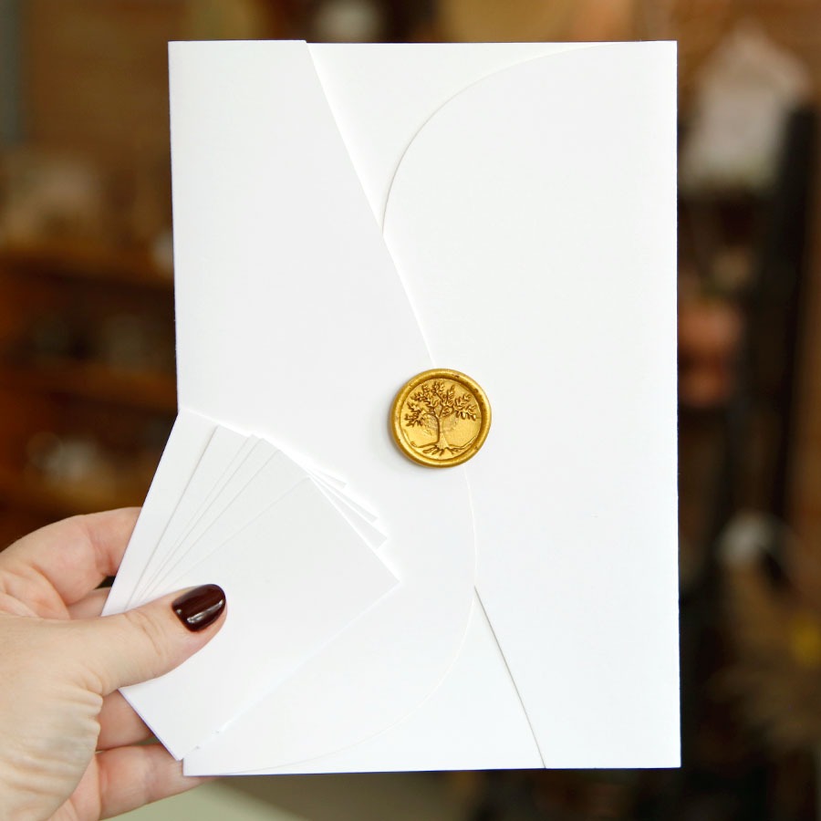 Envelope Elegance Branco 14,5x21cm + Lacre de Cera + Brinde Tag