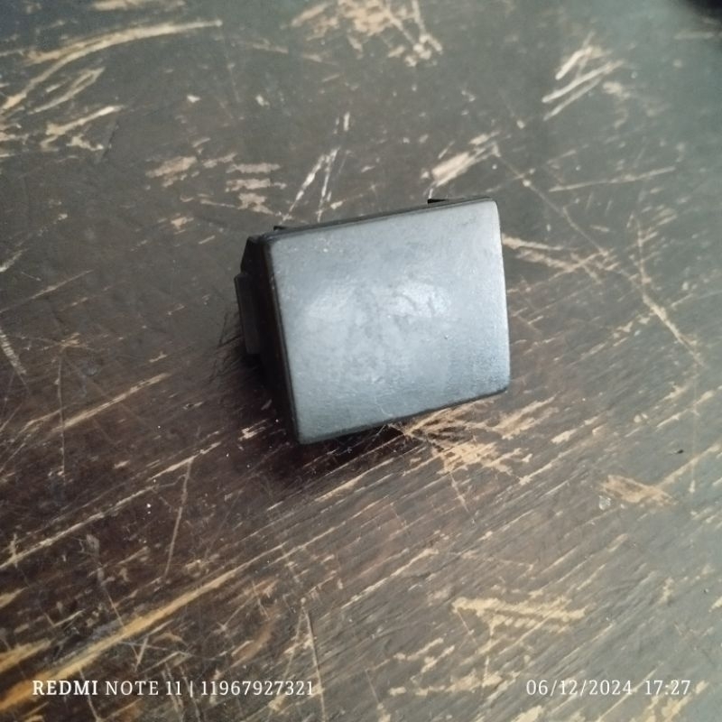 tampa cega painel golf mk3 94 98 original usada 1h0858179
