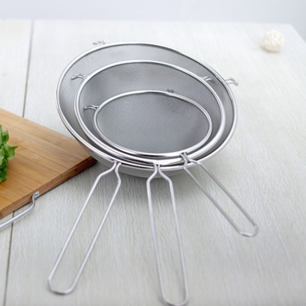 3 Ppçs Peneira Coador Em Aço Inox Para Cozinha 3 Tamanhos P M G 8/10/12CM em Oferta na Shopee