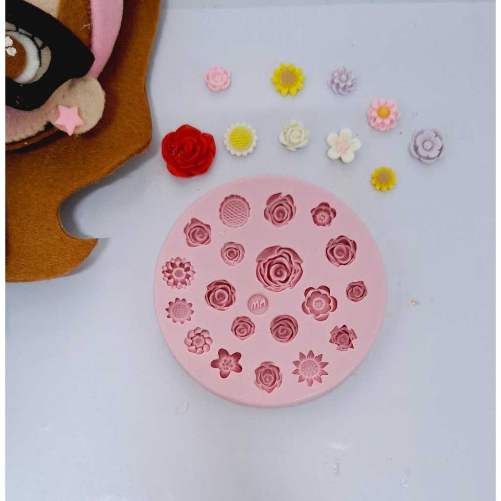MA1225 - Molde de Silicone Mini Flores N°2