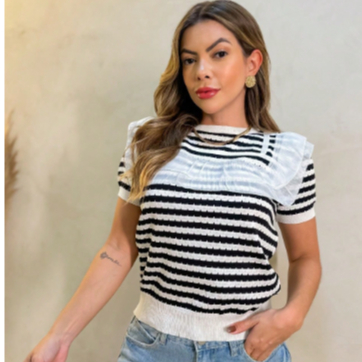 Blusa Listrada com Babado HQ651 em Oferta na Shopee