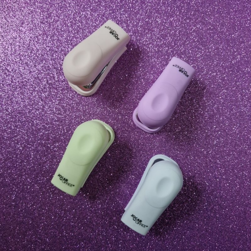 Mini Grampeador tons pastéis com extrator e 1000 grampos grampeia até 12 folhas em Oferta na Shopee