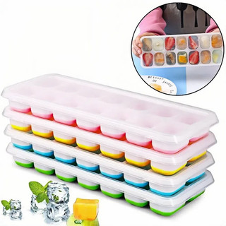 Kit 4 Formas de Gelo Cubo com Tampa Rígida e Fundo Silicone em Oferta na Shopee