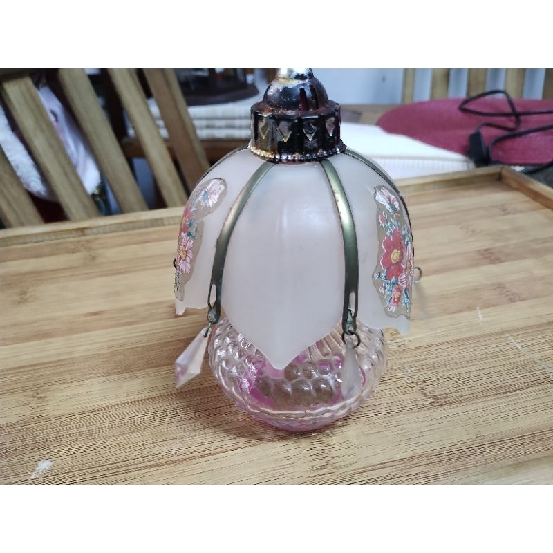 Antigo Vidro de Perfume ou Perfumeiro em Formato de abajur