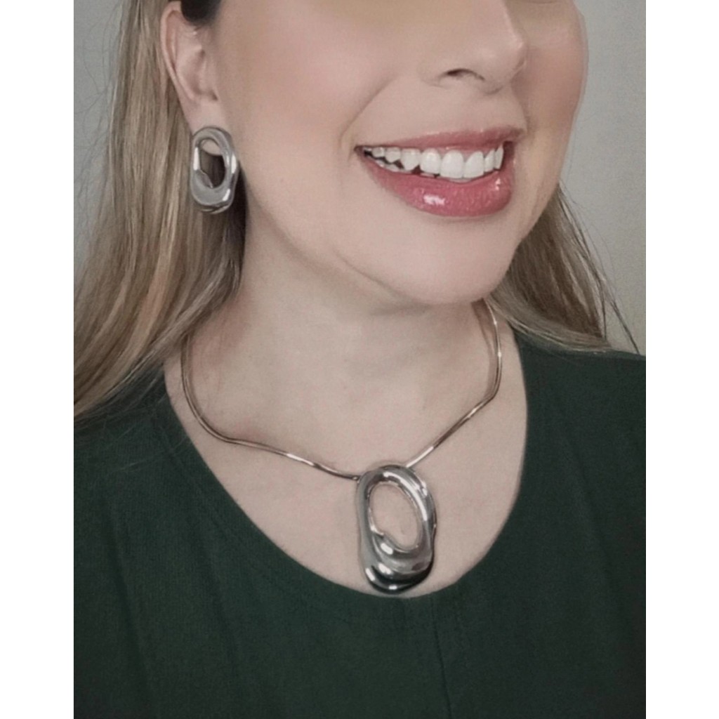 Conjunto brinco e colar Choker gargantilha Viky Prateado/Dourado
