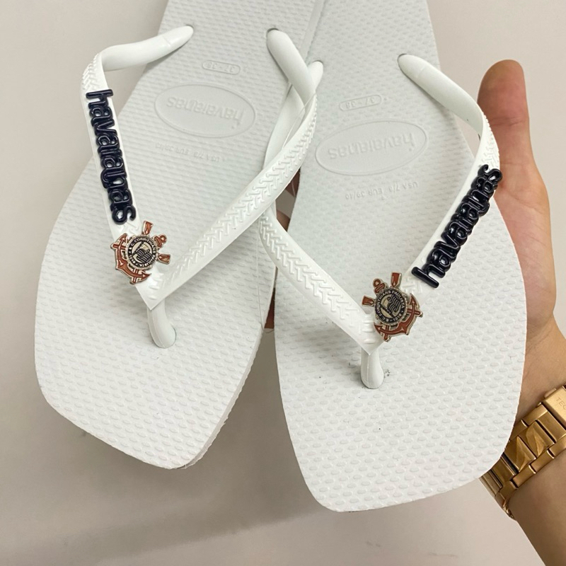 Chinelo Havaianas Square Branco/Preto com pingentes Corinthians 33/34 ao 41/42 Original ® em Oferta na Shopee
