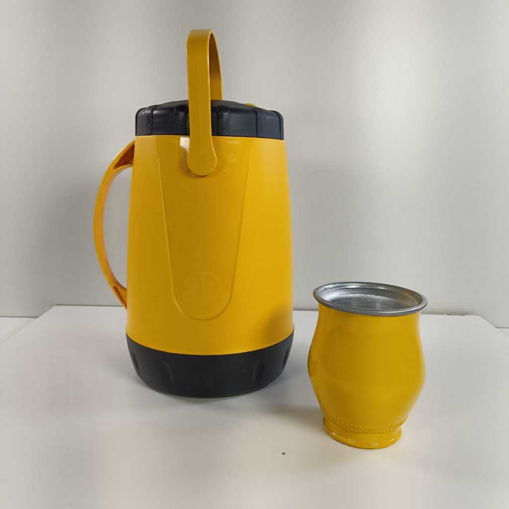 Garrafa Térmica e Cuia para Tererê