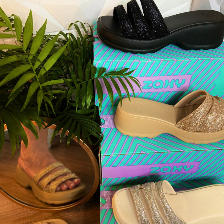 Sandália Feminina Confortável Plataforma Slide - Zaxy Flap Glitter Brilho Natal Ano Novo Brilhante