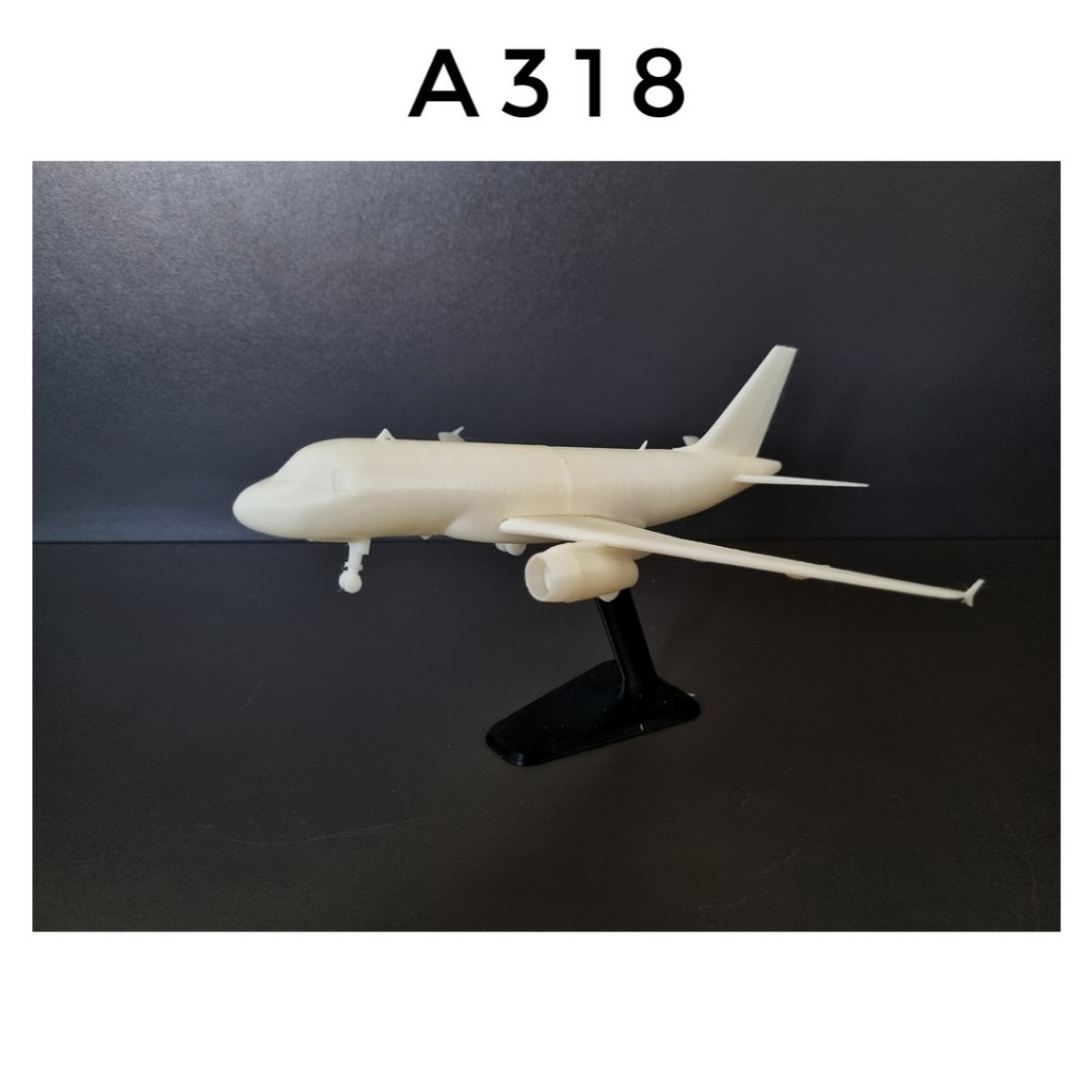 Avião Airbus A318 CEO Maquete Escala 1:144 1:100 Plastimodelo
