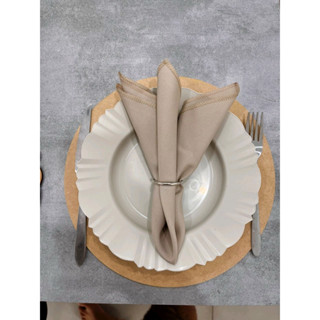 Kit com 6 guardanapo oxford 35cm x 35cm Na cor Caqui Café com leite em Oferta na Shopee