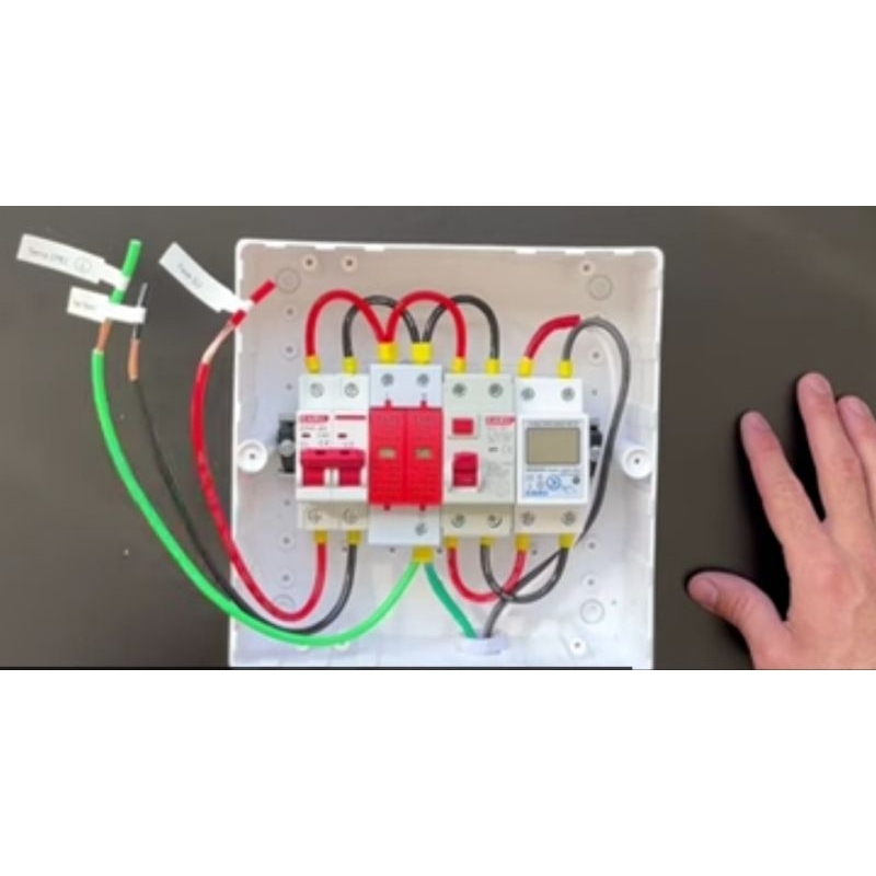 Quadro de distribuição de energia para Instalação de Wallbox e carregador portátil