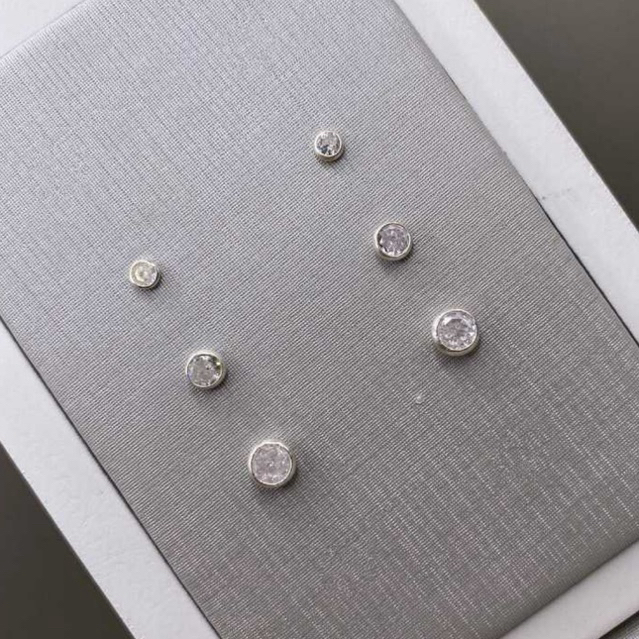 Trio de Brincos Redondos com Zircônia Colorida em Prata 925 em Oferta na Shopee