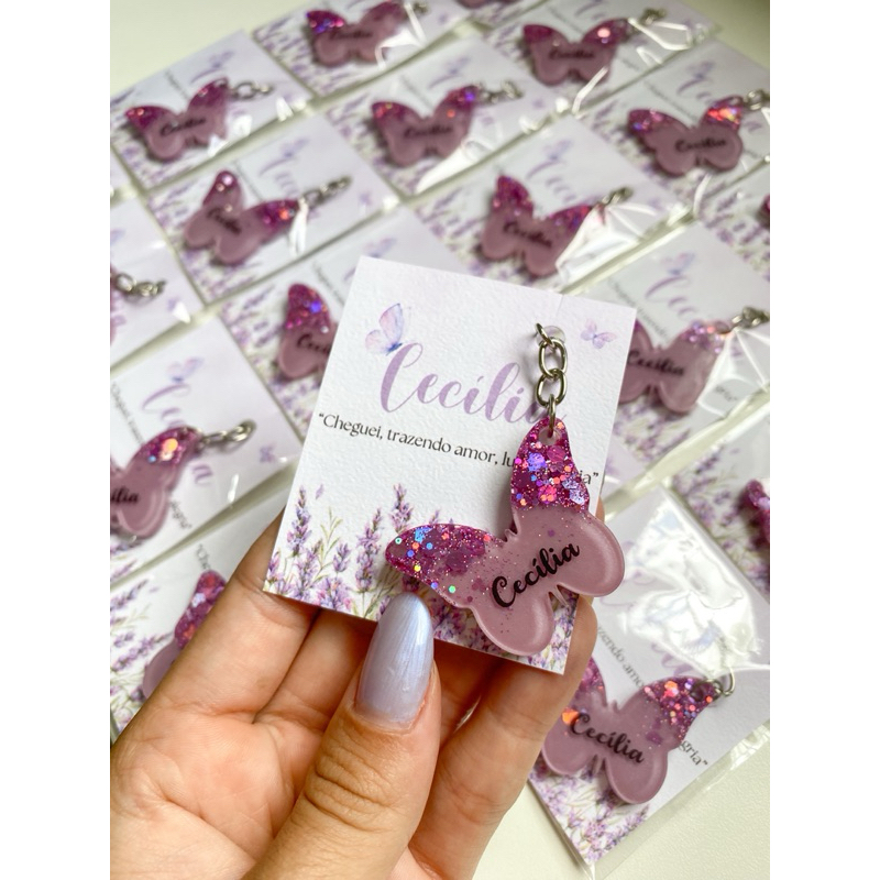 Lembrancinha para aniversário com cartão personalizado chaveiro de borboleta com nome