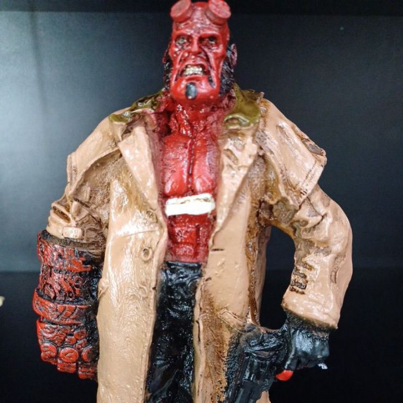 Boneco Resina Hellboy Estátua Colecionador 20cm