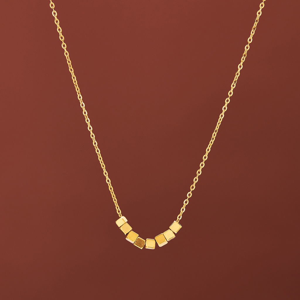 18k titânio aço nova luz luxo ins bafanglaicai ouro quebrado pequeno cubo de açúcar colar em Oferta na Shopee