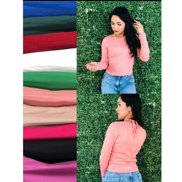 Blusa Gisele de manga longa e gola redonda com tira de amarrar no pescoço em malha ribana