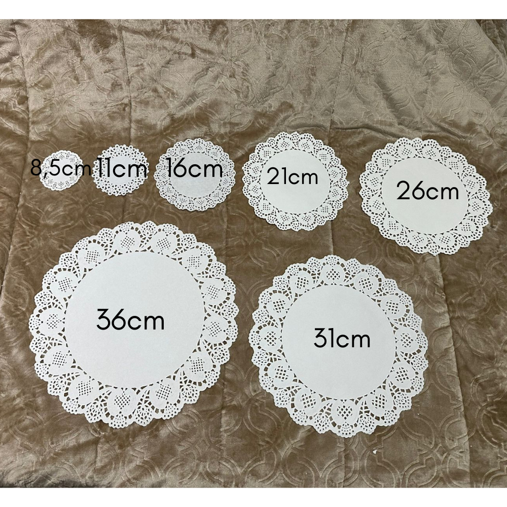 Kit 50/100 Toalha de Papel Rendada Redonda Doilies Sousplat Descartável Convite Decoração 31cm 36cm