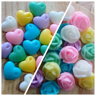 kit 50 Mini Sabonetes Perfumado 25 Florzinha + 25 Coração lembrancinha Escolher cores aroma chat em Oferta na Shopee