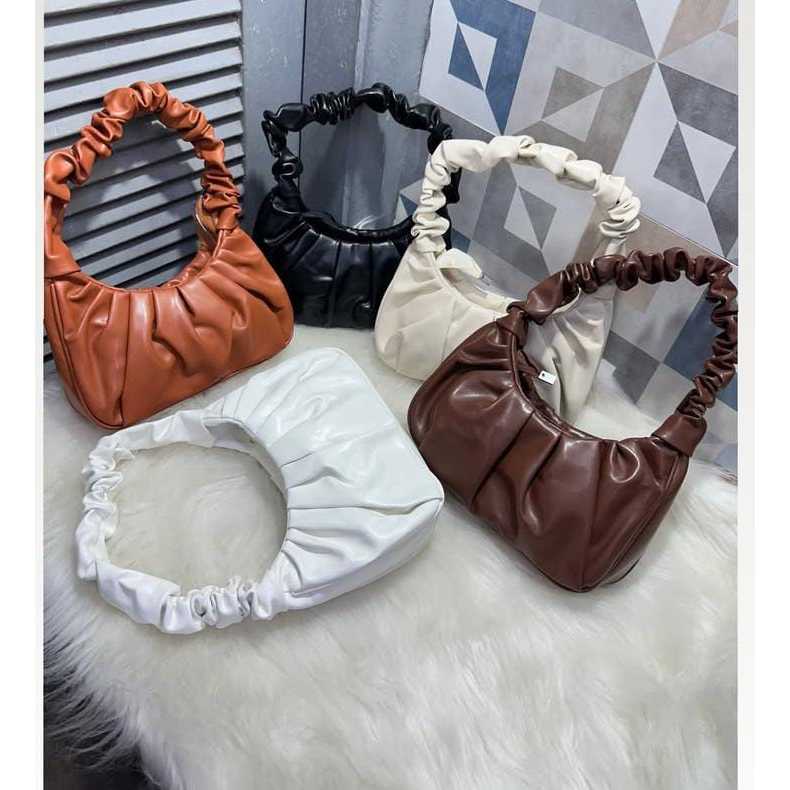 Bolsa Feminina estilo baguete com alça de ombro franzida