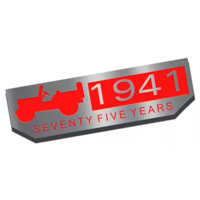 Mini Emblema Jeep Preto 1941 5,6 Cm X 1,6 Cm