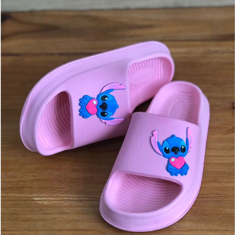 Chinelo Nuvem Infantil Personagens Menino Menina em Oferta na Shopee
