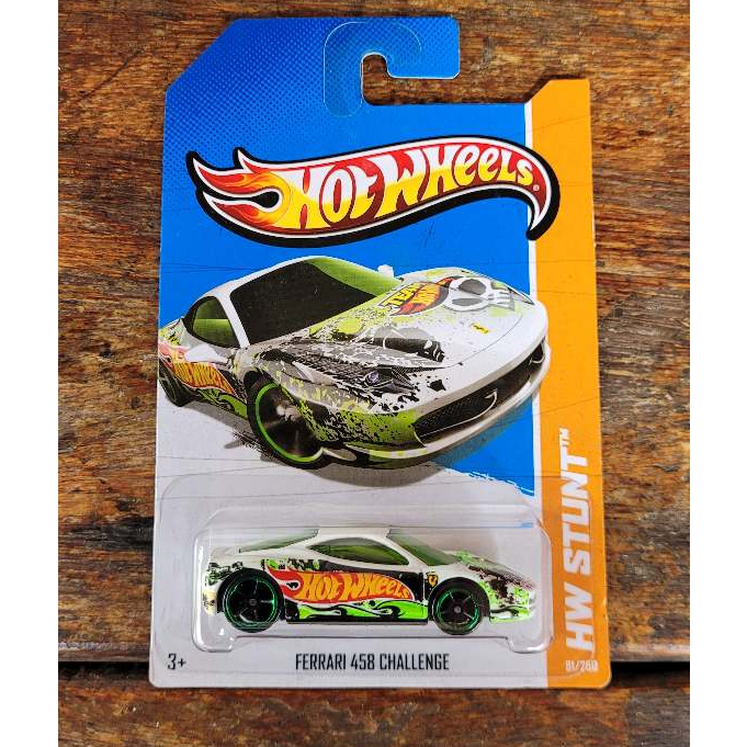 Hot Wheels - Ferrari 458 Challenge Branco - HW Stunt 2013 (Lacrado) - Mainline 1:64