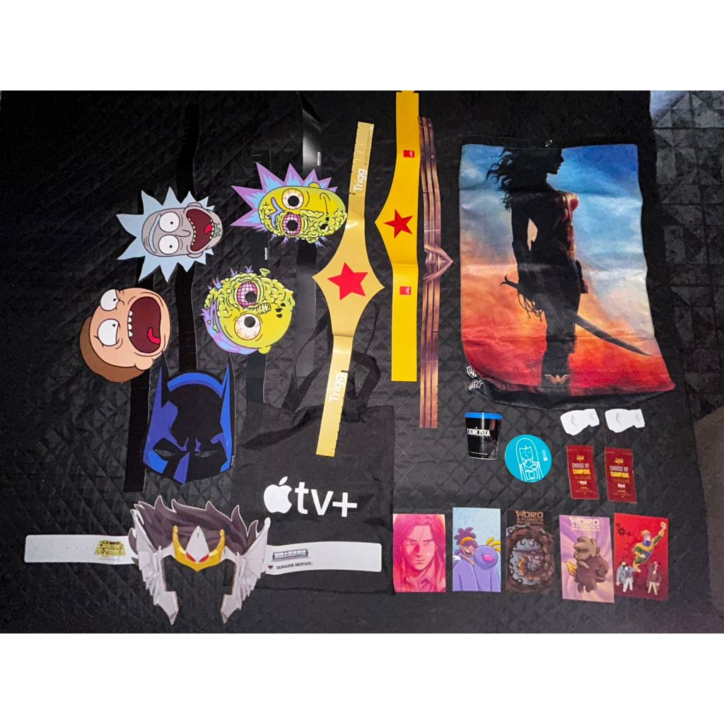 MEGA LOTE CCXP MOCHILA MULHER MARAVILHA WONDER WOMAN ECOBAG APPLE TV TIARAS MÁSC