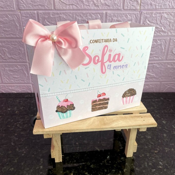 Sacolinha Surpresa Personalizada Confeitaria com Laço | Lembrancinhas | Festa Aniversário | Lancheirinha