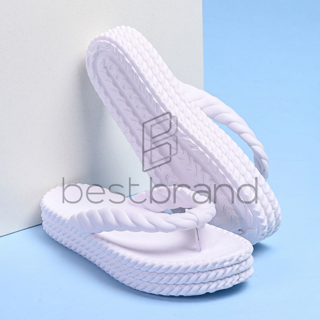 Caminhe com Estilo: Tamanco Ortopédico 3 Tiras Que Proporciona Conforto!