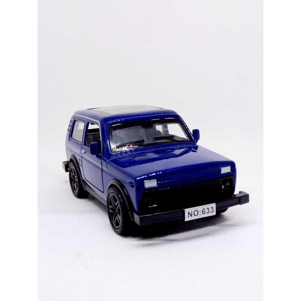 Miniatura Carrinho Metal Escala 1/36 Lada Niva  Abre As Portas