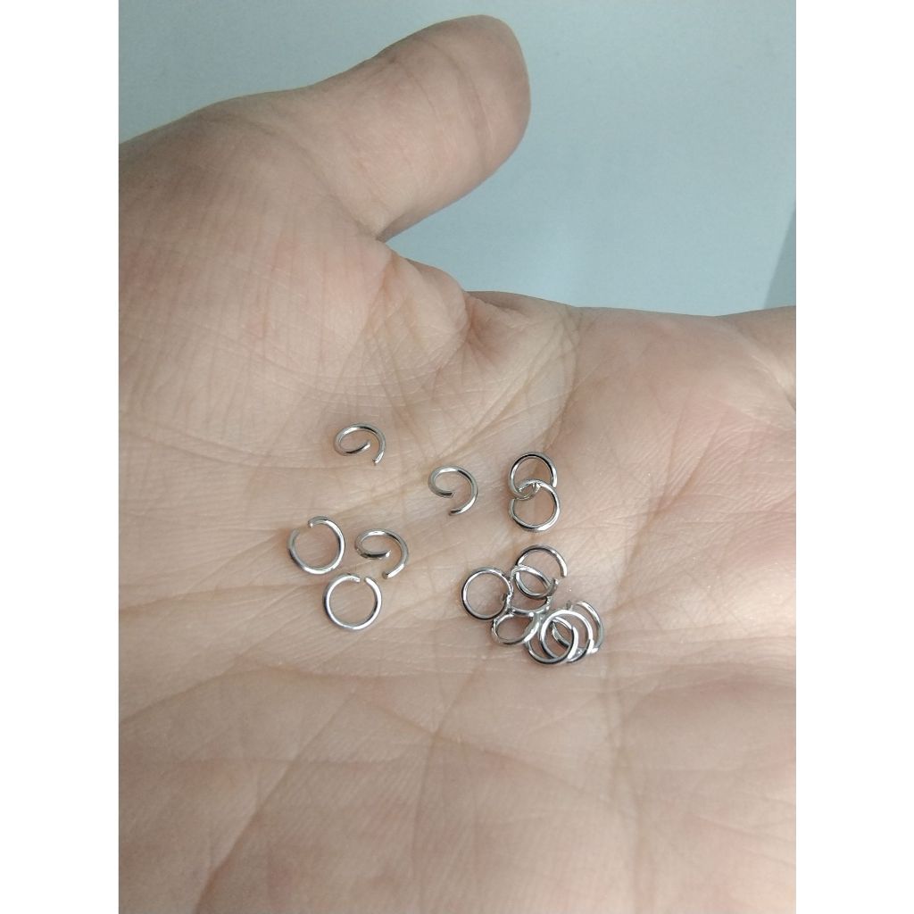 100 Argolas 05mm de Aço Inox Montagem de Bijuterias e Artesanatos em Oferta na Shopee