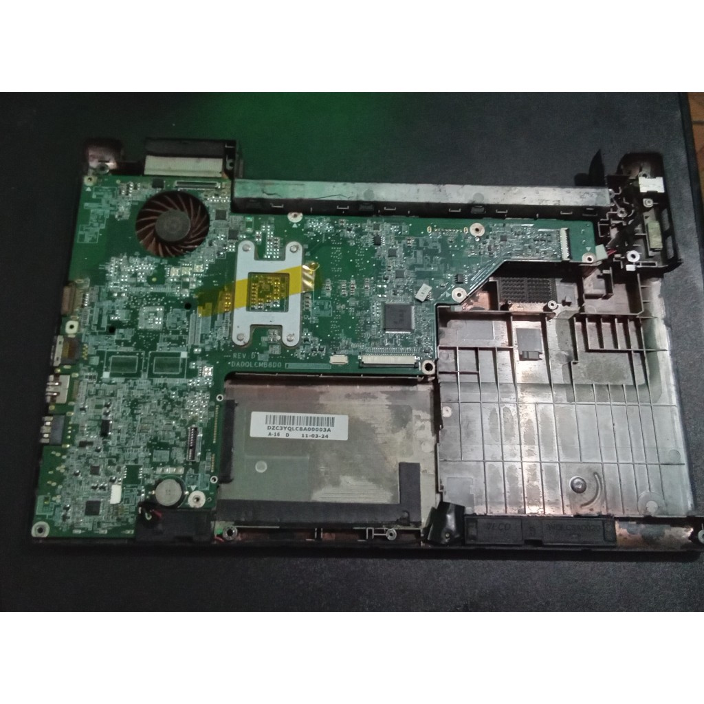 Placa mãe com carcaça traseira LG-P42