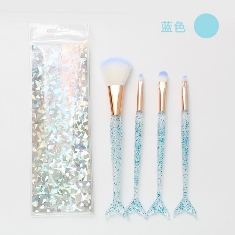 Kit Pinceis De Maquiagem com 4 Unid Calda De Peixe  (Multicolor)