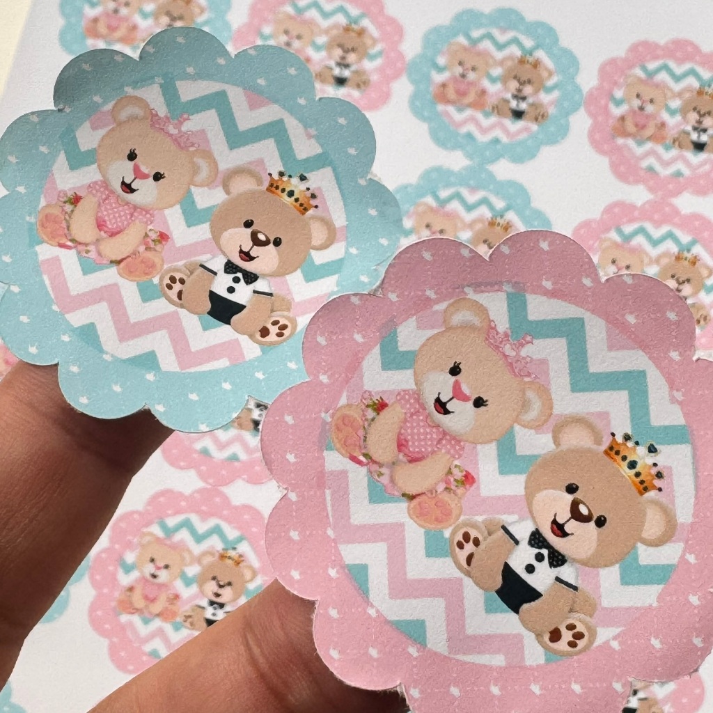 40 rótulos adesivos redondo 4,5cm tema Chá revelação Ursinho SEM NOME, rótulos FOSCO para latinhas FLOR