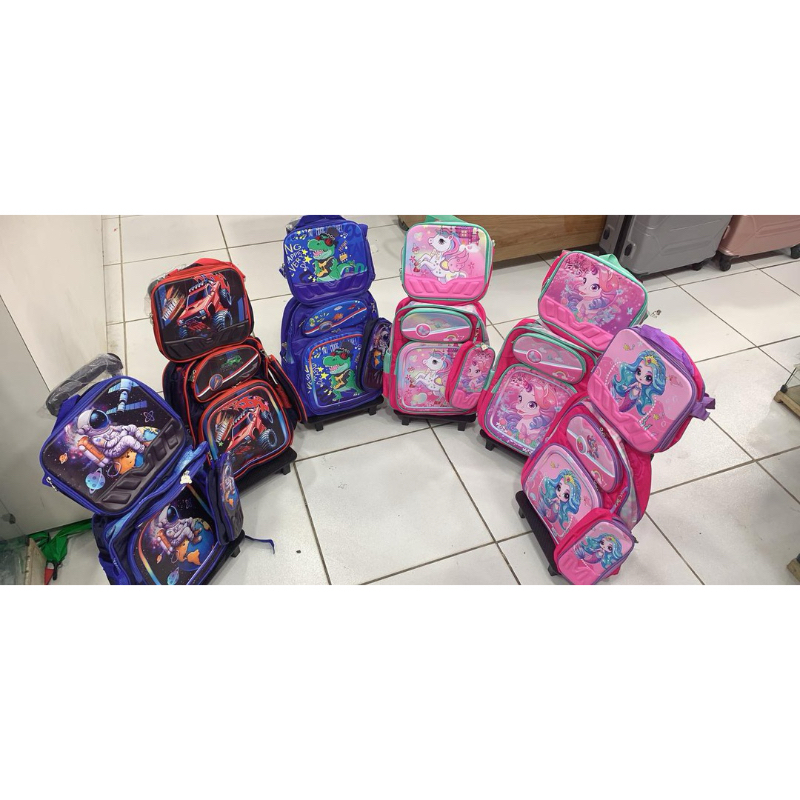 Kit mochila com rodinhas infantil capa dura