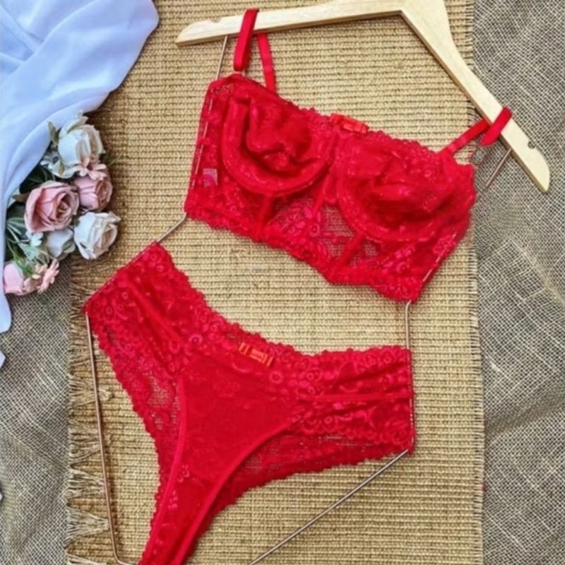 Conjunto Lingerie de Renda Calcinha Sexy fio dental e Sutiã Sem Bojo e Com Aro