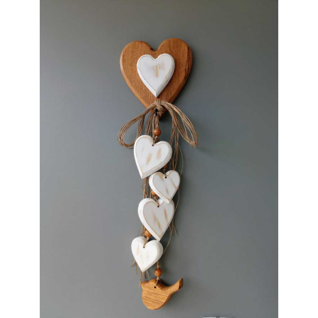 PENCA DE CORAÇÃO PROVENÇAL COM PASSARINHO + GANCHEIRA 20CM