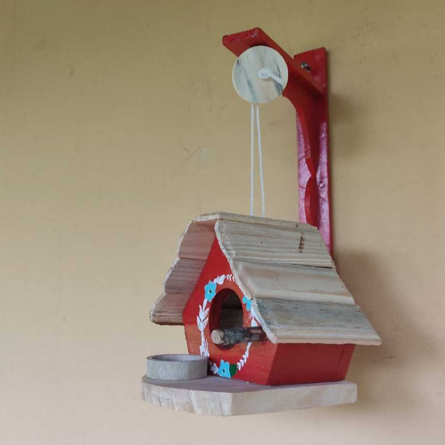 kit Suporte e Casinha de Passarinho com Telhado e Base Crua feita de Madeira - Decoração - Jardim