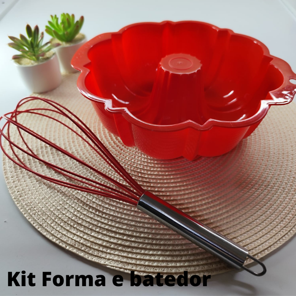 Batedor Fue + Forma de Pudim Vermelho