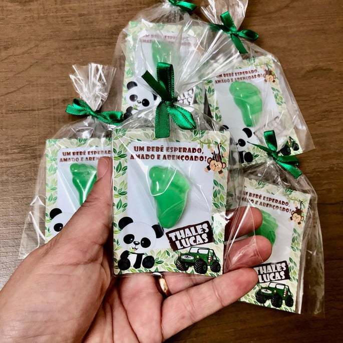 KIT CARTÕES COM MINI SABONETE PERSONALIZADO PEZINHO PARA LEMBRANCINHA MATERNIDADE, CHÁ REVELAÇÃO, BATIZADO, ANIVERSARIO