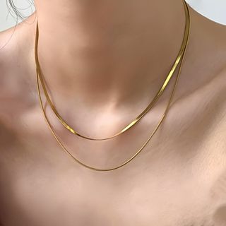 Europeu e americano ins moderno retro duplo osso de cobra empilhado colar de aço titânio 18K em Oferta na Shopee